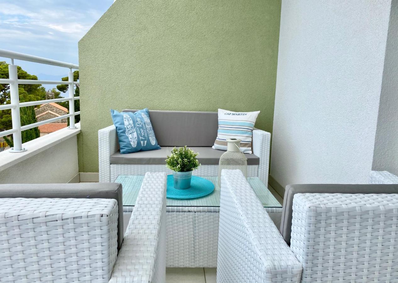 Apartmani Ksenija Tucepi Luaran gambar