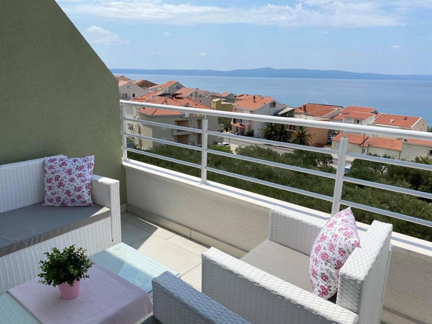 Apartmani Ksenija Tucepi Luaran gambar