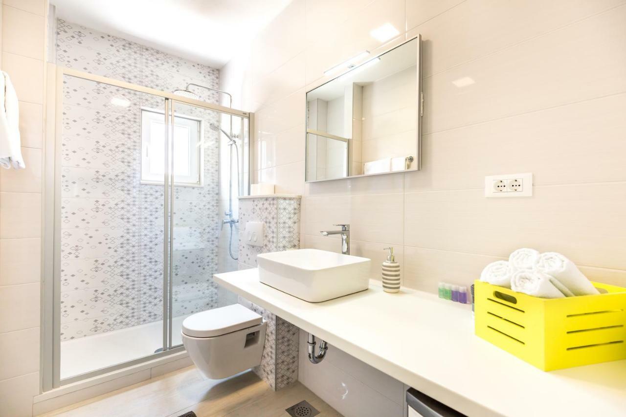 Apartmani Ksenija Tucepi Luaran gambar